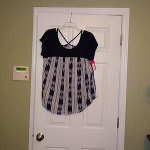 Cute navy, cap-sleeve Xhilaration top
